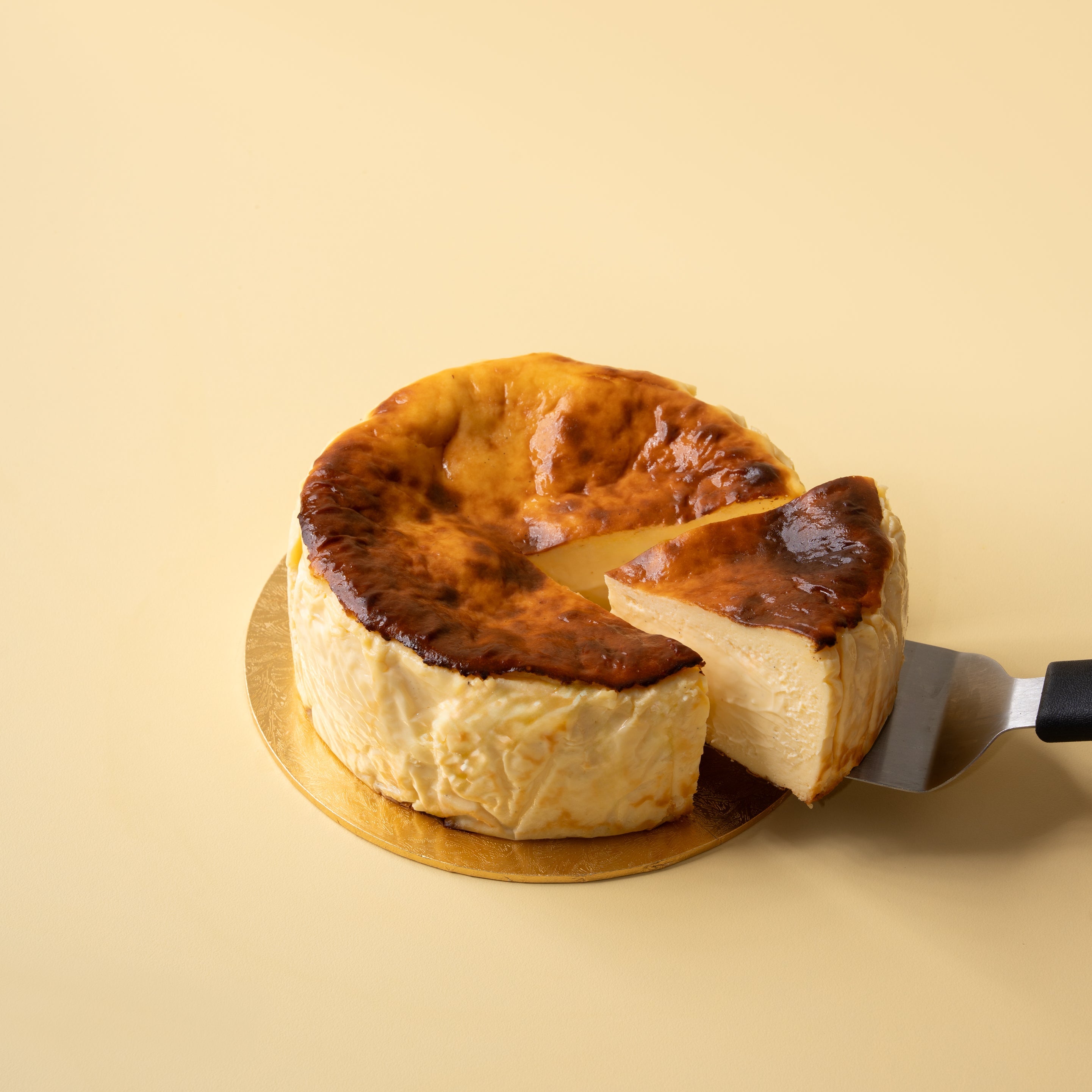 Basque Burnt Cheesecake (from 13th march)